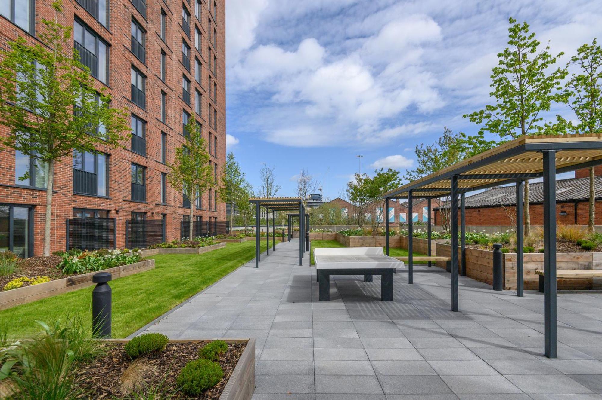 Superior 1 Bed Apartment By Leeds Train Staiton Экстерьер фото