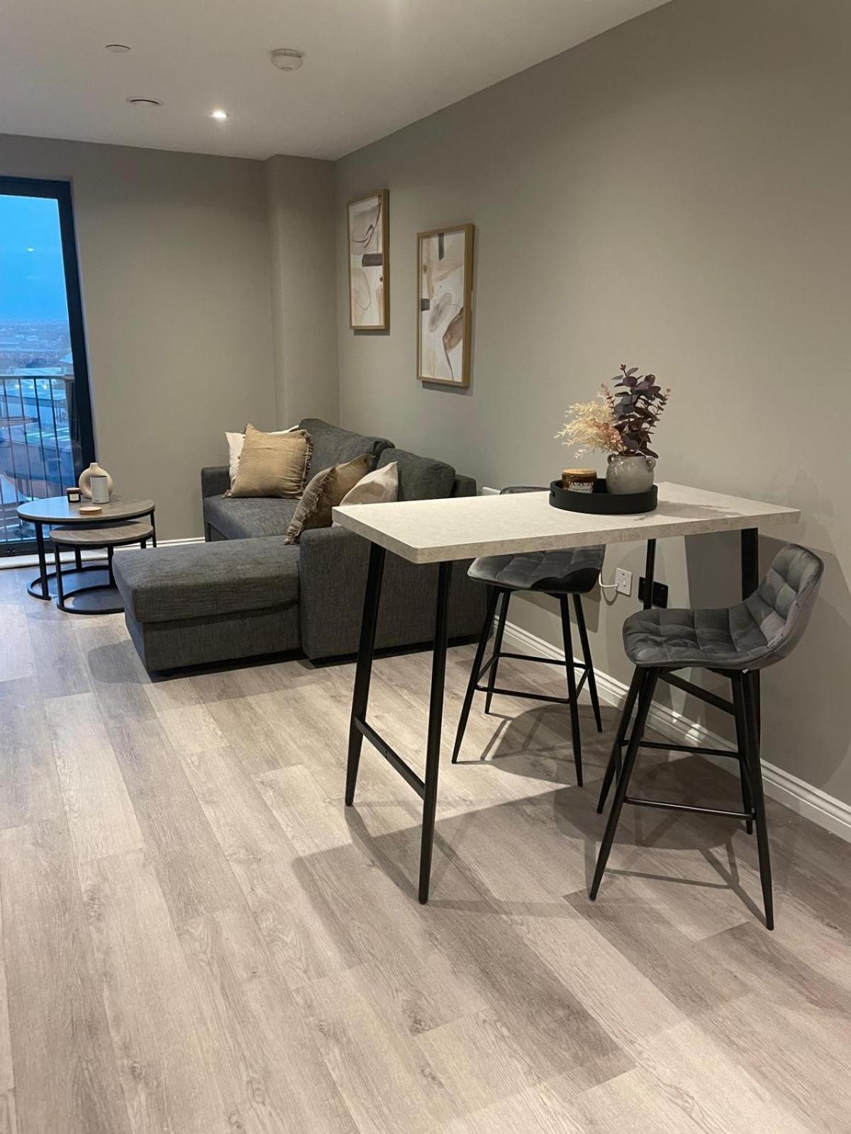 Superior 1 Bed Apartment By Leeds Train Staiton Экстерьер фото