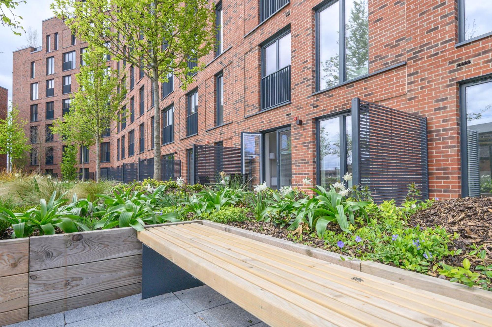 Superior 1 Bed Apartment By Leeds Train Staiton Экстерьер фото